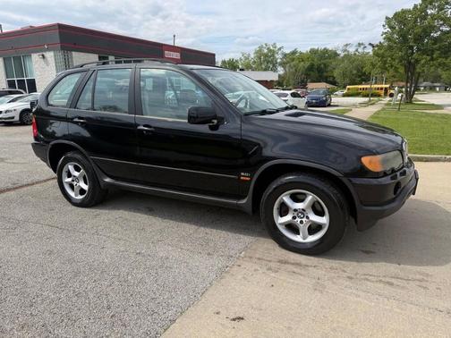 Black Sapphire Metallic 2002 BMW X5 3.0i