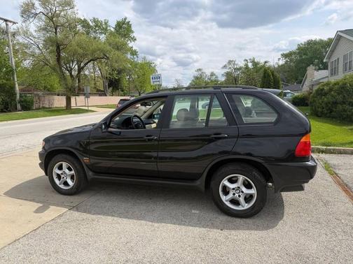 Black Sapphire Metallic 2002 BMW X5 3.0i