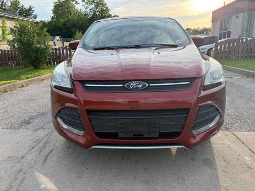 Ruby Red Metallic Tinted Clearcoat 2016 Ford Escape SE