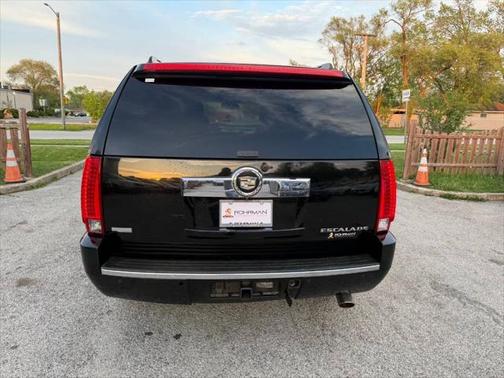 2011 Cadillac Escalade Luxury