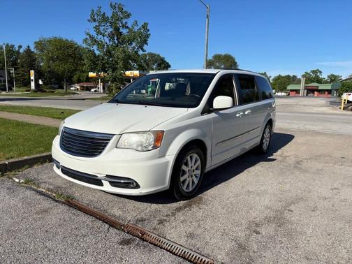 Stone White Clearcoat 2013 Chrysler Town & Country Touring