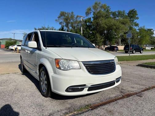 Stone White Clearcoat 2013 Chrysler Town & Country Touring