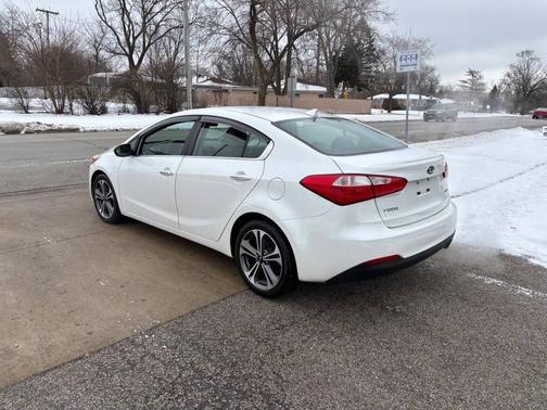 2016 Kia Forte EX