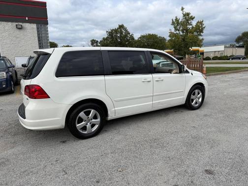 2009 Volkswagen Routan SEL