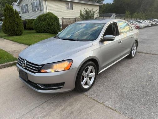 2013 Volkswagen Passat 2.5 SE