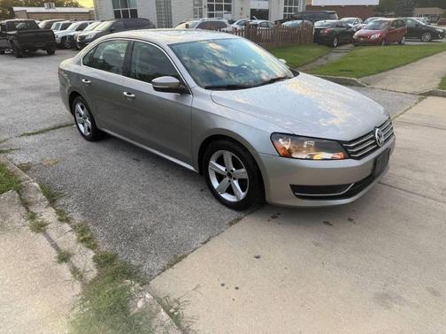 2013 Volkswagen Passat 2.5 SE