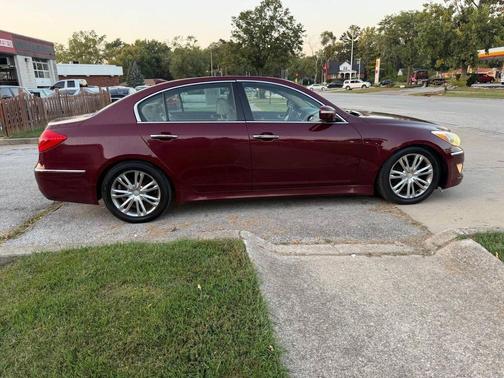 2013 Hyundai Genesis 3.8