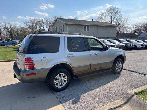 Light French Silk Clearcoat Metallic/Mineral Grey Metallic 2004 Mercury Mountaineer Luxury