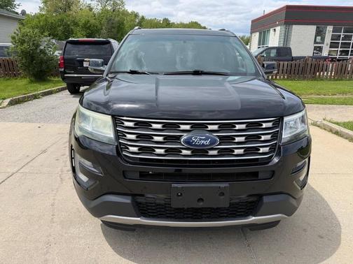 Shadow Black 2016 Ford Explorer XLT
