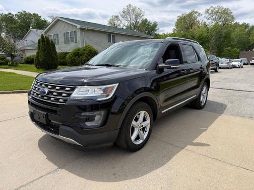 Shadow Black 2016 Ford Explorer XLT