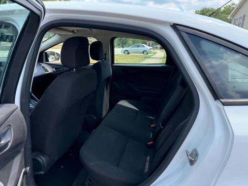 2016 Ford Focus S