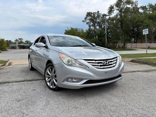 2011 Hyundai SONATA Limited