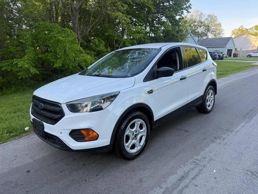 Oxford White 2018 Ford Escape S