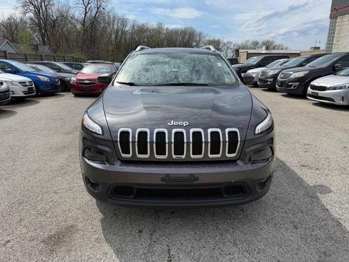 Granite Crystal Metallic Clearcoat 2015 Jeep Cherokee Latitude