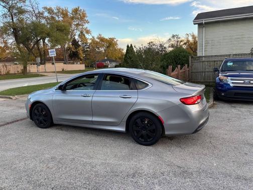 2015 Chrysler 200 LX