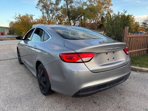 2015 Chrysler 200 LX