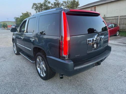 2008 Cadillac Escalade Base
