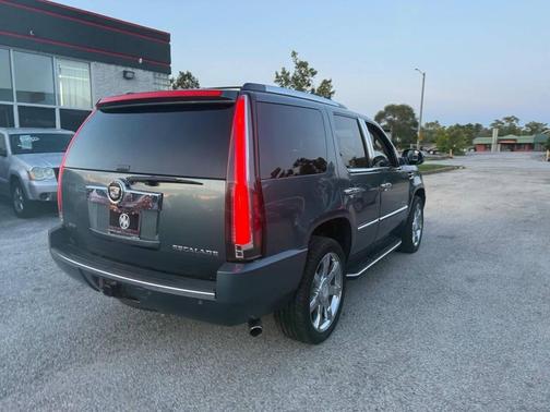 2008 Cadillac Escalade Base