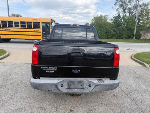 Black Clearcoat 2004 Ford Explorer Sport Trac XLT