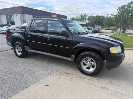 Black Clearcoat 2004 Ford Explorer Sport Trac XLT