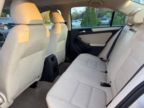 2011 Volkswagen Jetta SE