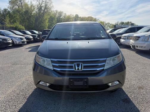 Polished Metal Metallic 2011 Honda Odyssey Touring Elite