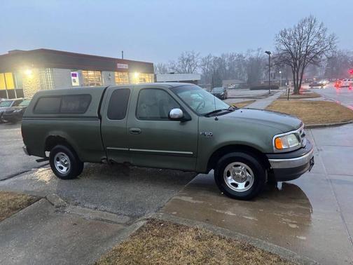 2002 Ford F-150 XLT SuperCab