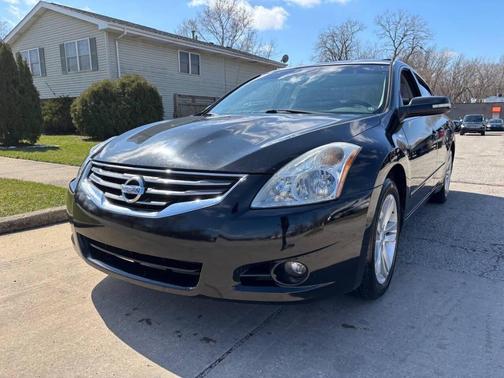 2010 Nissan Altima 3.5 SR