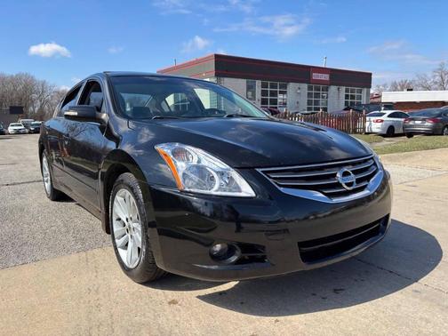 2010 Nissan Altima 3.5 SR