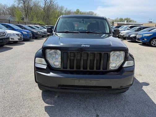 Brilliant Black Crystal Pearlcoat 2012 Jeep Liberty Sport