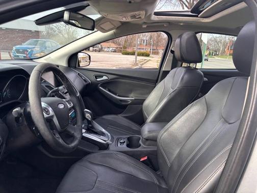 Ingot Silver Metallic 2012 Ford Focus Titanium