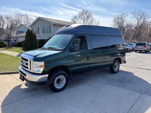 2009 Ford E150 Base