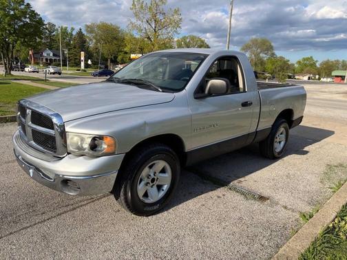 Bright Silver Metallic Clearcoat 2005 Dodge Ram 1500 ST