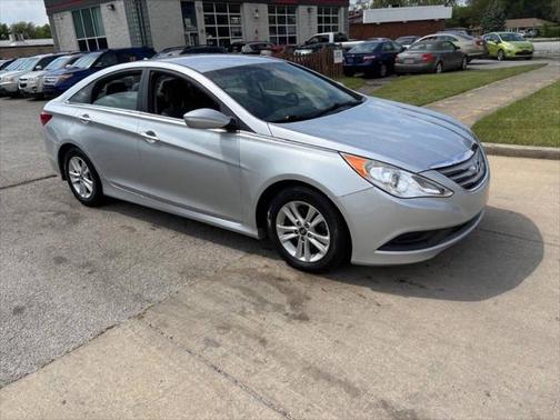 2014 Hyundai SONATA GLS