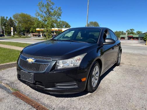 Black Granite Metallic 2014 Chevrolet Cruze LS