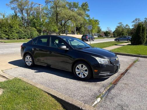 Black Granite Metallic 2014 Chevrolet Cruze LS