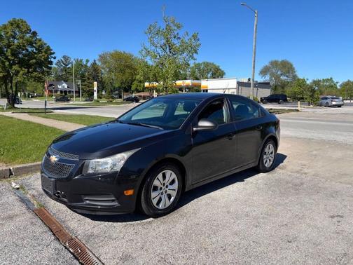 Black Granite Metallic 2014 Chevrolet Cruze LS