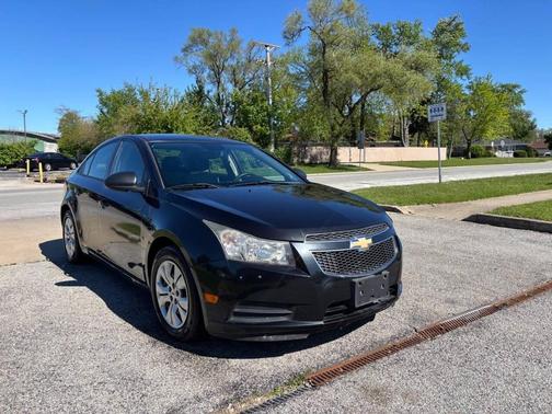 Black Granite Metallic 2014 Chevrolet Cruze LS