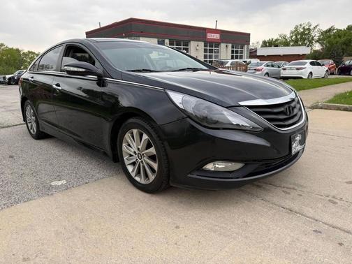 Phantom Black Metallic 2014 Hyundai SONATA Limited