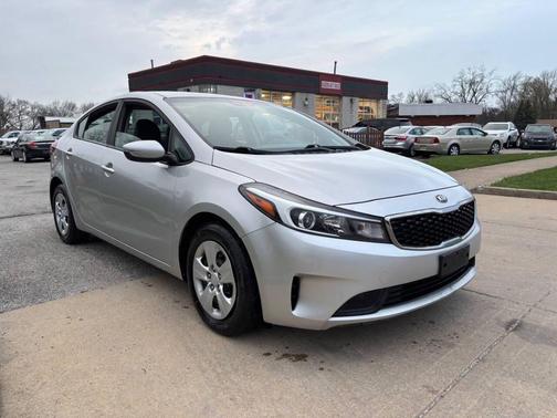 Silky Silver 2018 Kia Forte LX
