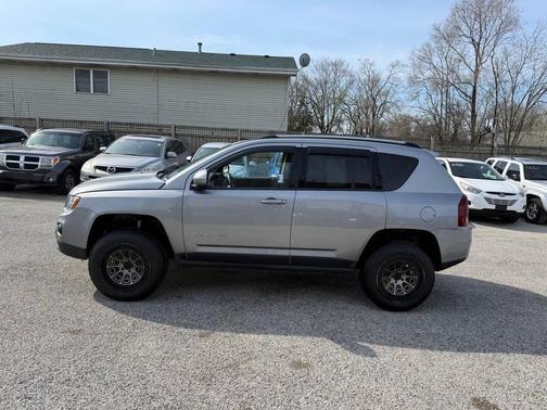 Billet Silver Metallic Clearcoat 2017 Jeep Compass Latitude