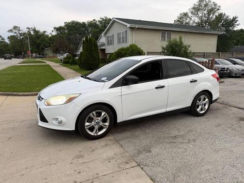 Oxford White 2014 Ford Focus S