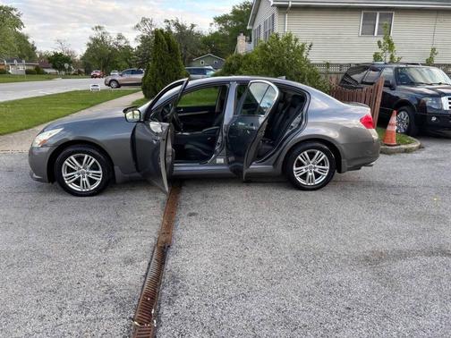 Graphite Shadow 2012 INFINITI G37x Base