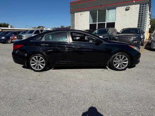 2013 Hyundai SONATA SE