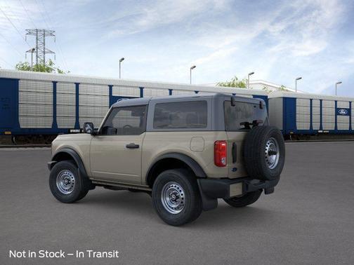 Desert Sand 2026 Ford Bronco Base