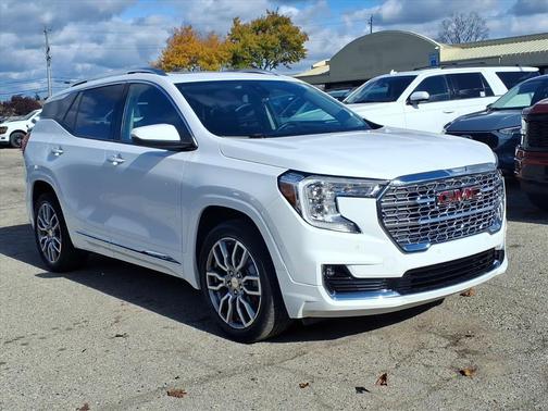 2023 GMC Terrain Denali