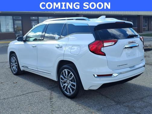 2023 GMC Terrain Denali