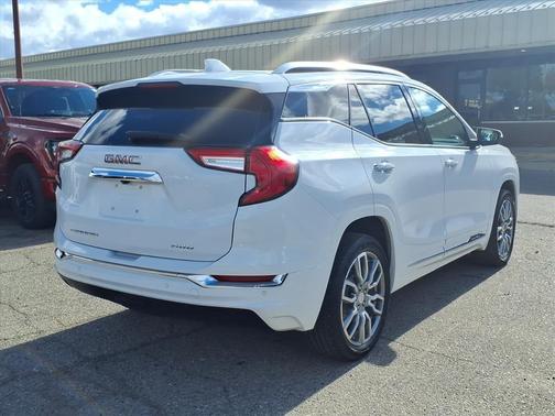 2023 GMC Terrain Denali