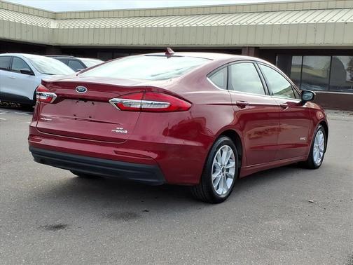 2019 Ford Fusion Hybrid SE