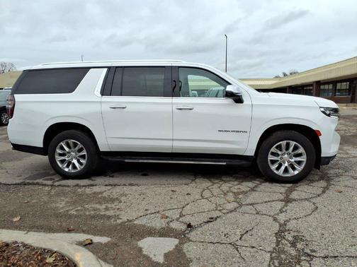 Summit White 2023 Chevrolet Suburban Premier
